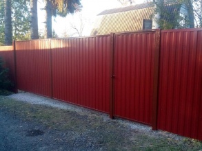 Забор из профнастила с утрамбовкой щебнем 56 метров фото недорого под ключ